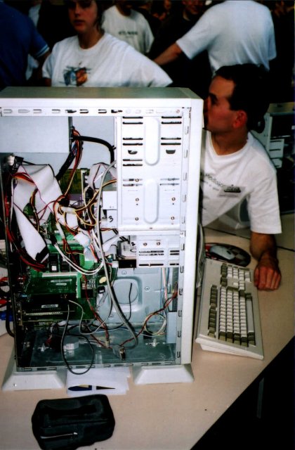 pic13.jpg (62562 bytes)